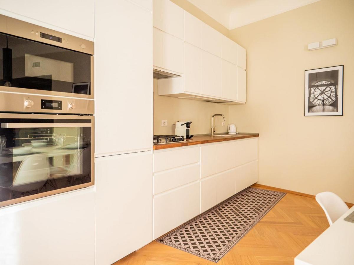 The Rent - Cozy Two-bedrooms In Pasteur District Apartment Mailand