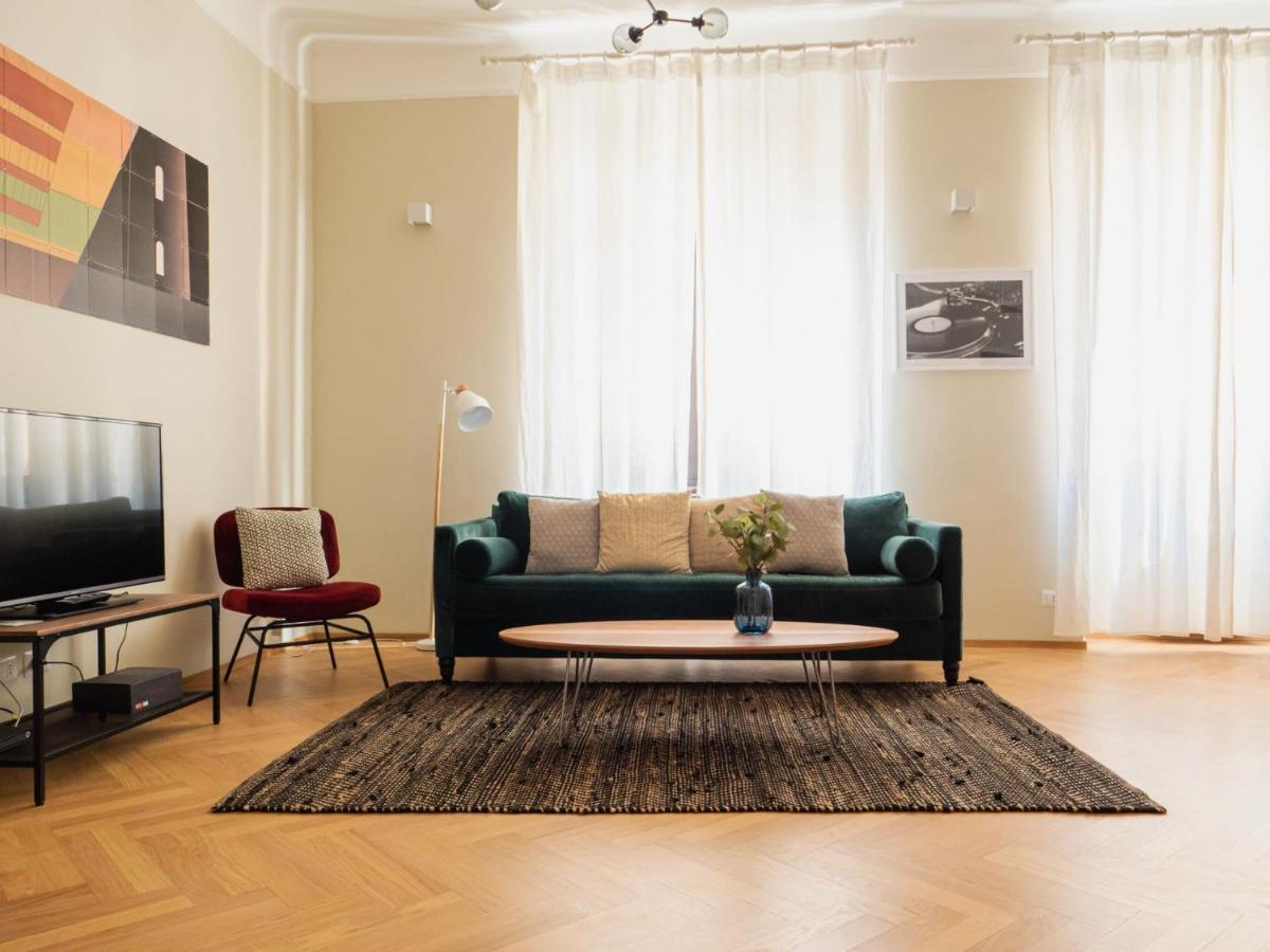 The Rent - Cozy Two-bedrooms In Pasteur District Apartment Mailand